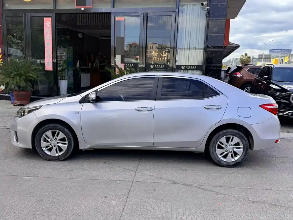 Toyota Corolla — миниатюра 3