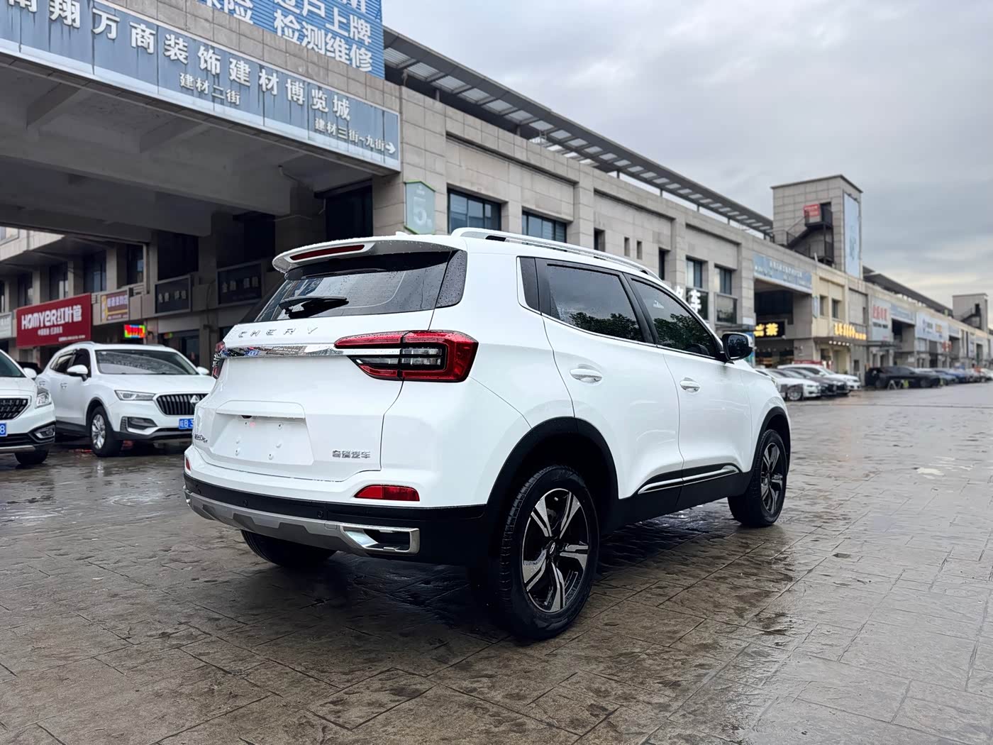 CHERY Tiggo 5x 1.5 л 2022 г. Белый, пробег 48000 км