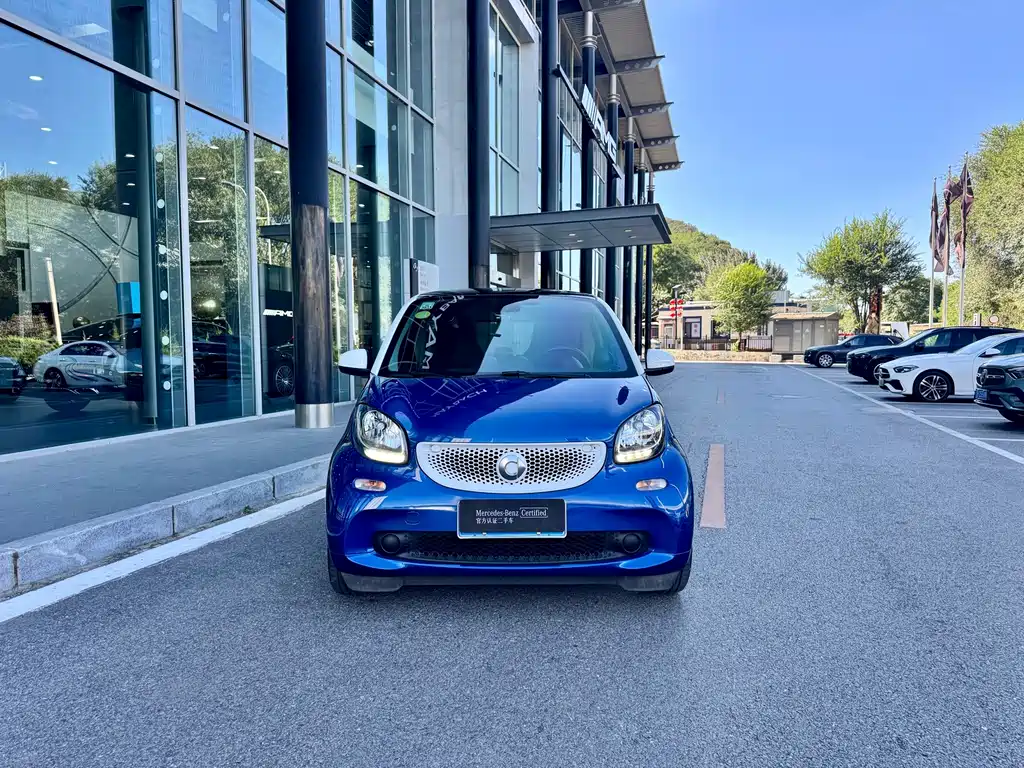 smart Smart Fortwo — миниатюра 2