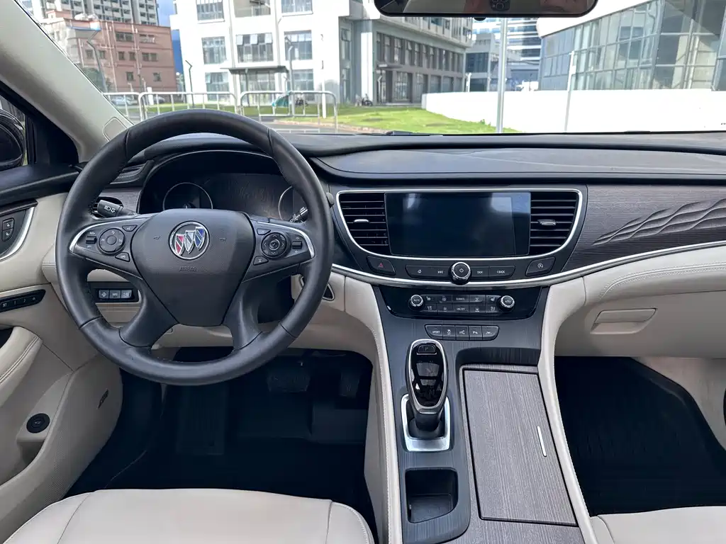 Buick LaCrosse — миниатюра 13