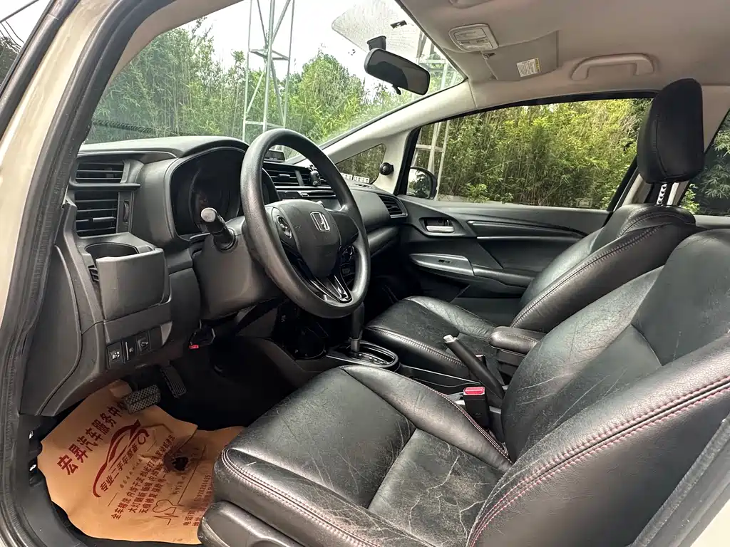 Honda Fit — миниатюра 4