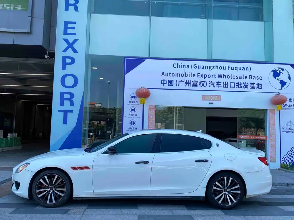 Maserati Quattroporte — миниатюра 3