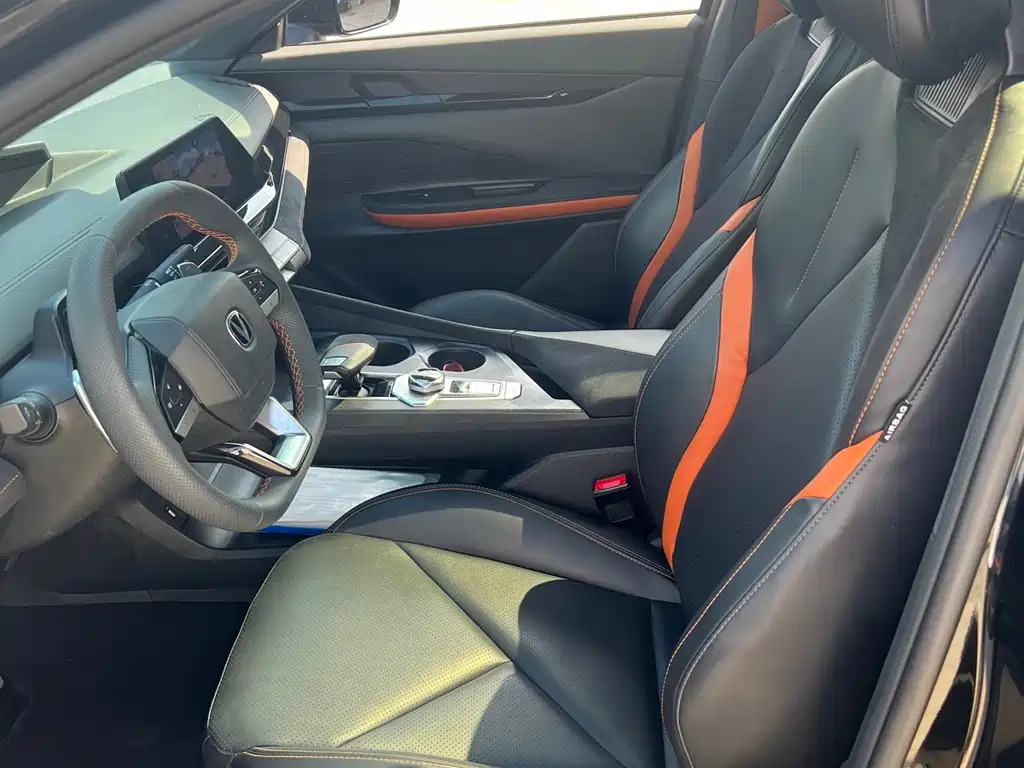 Changan UNI-V 2022 1.5T Sport