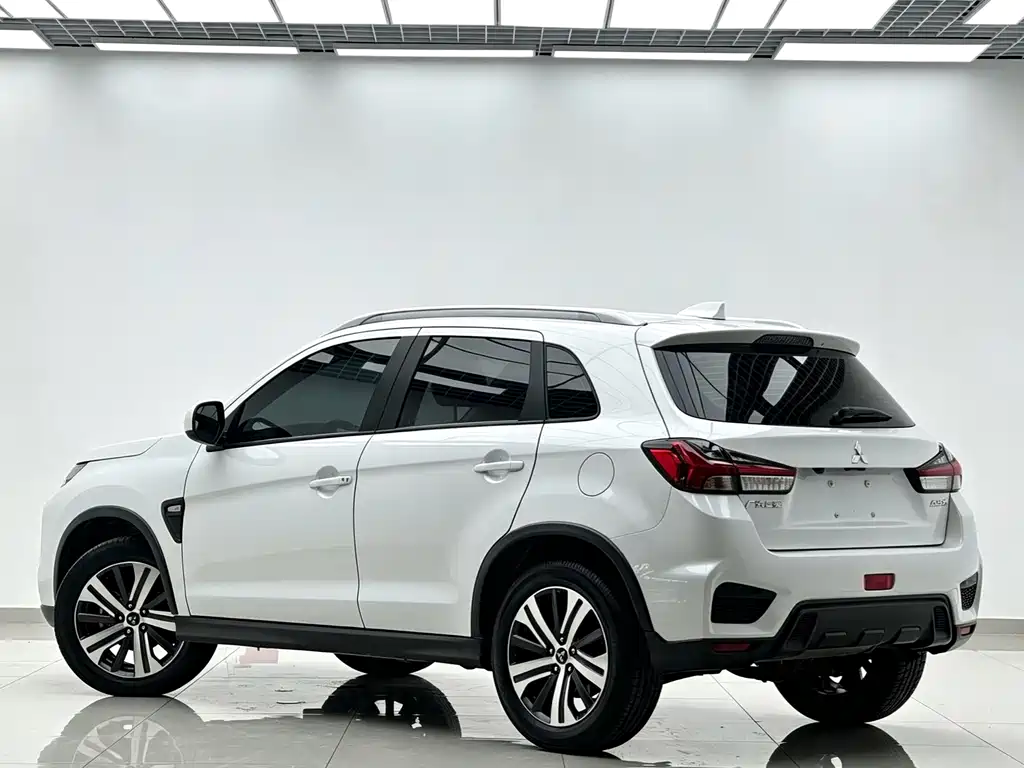 Mitsubishi ASX — миниатюра 5