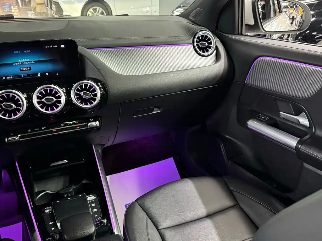 Mercedes-Benz GLA — миниатюра 12