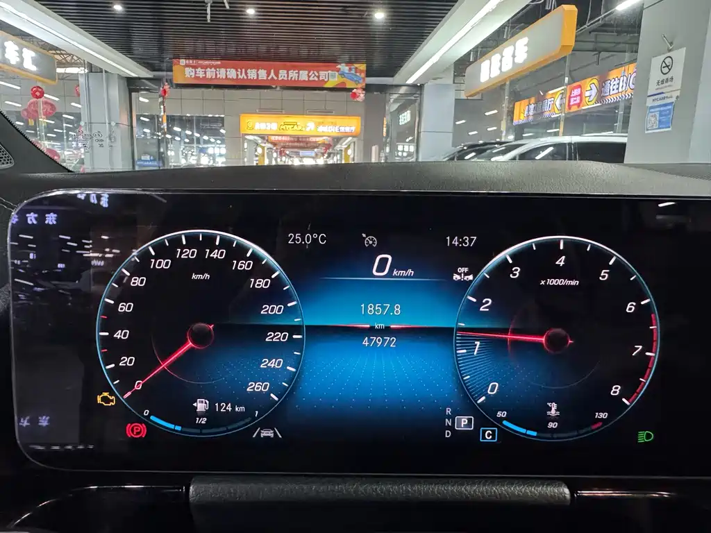 Mercedes-Benz GLA — миниатюра 13