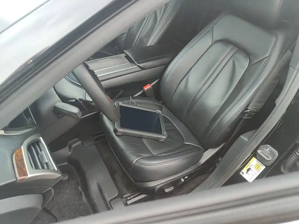 Lincoln MKZ — миниатюра 15