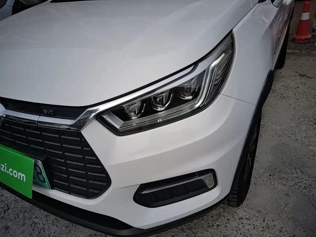 BYD Yuan EV — миниатюра 24