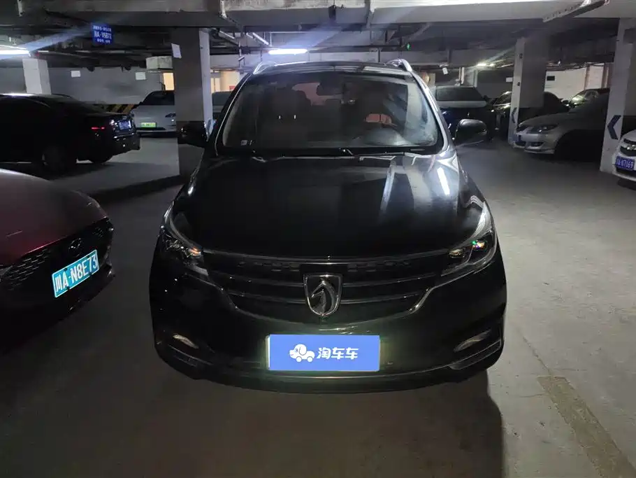 Baojun 730 2017 1.5T MT Premium 7 мест