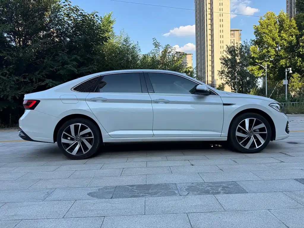 Volkswagen Sagitar — миниатюра 16