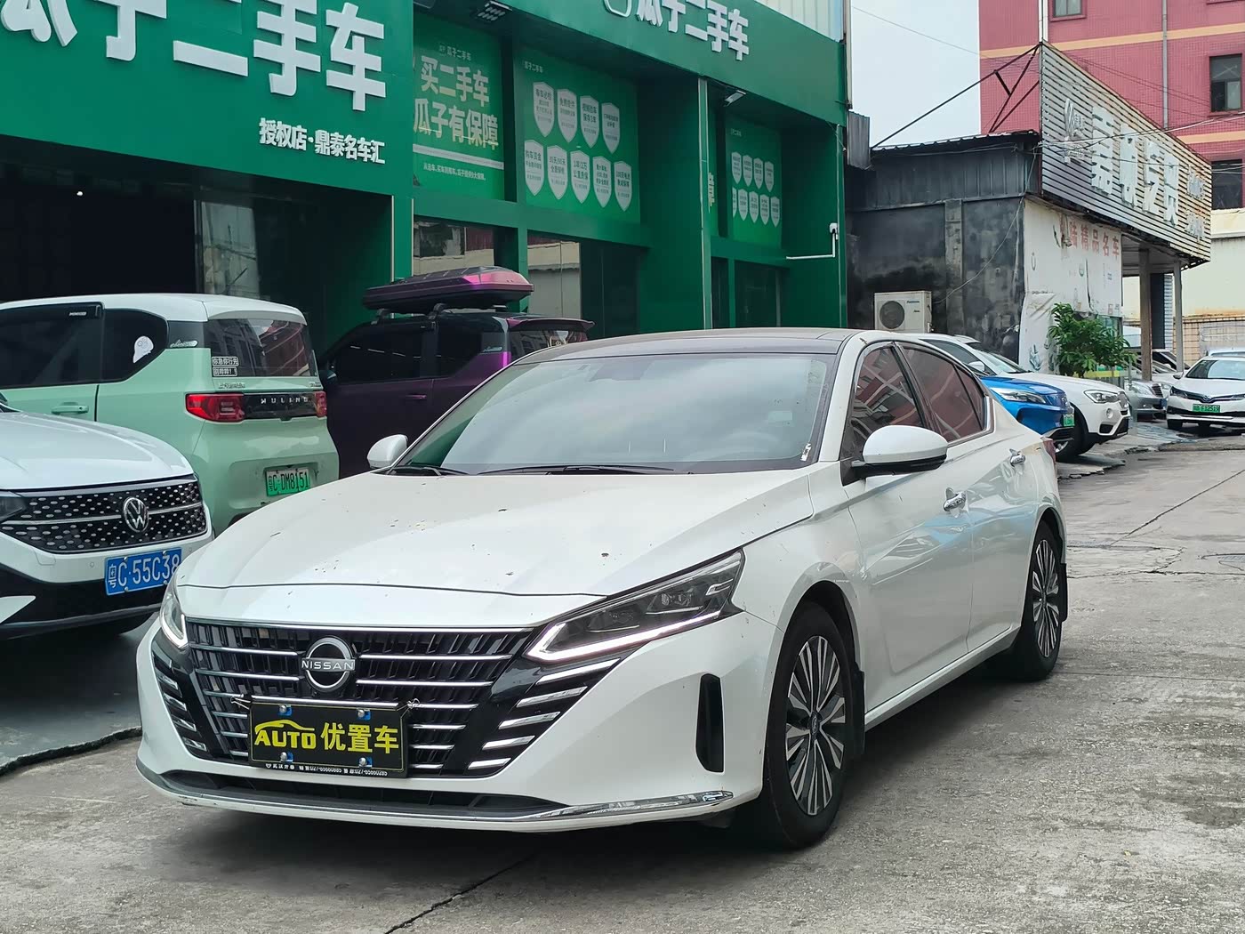 Nissan Teana 2.0 л 2024 г. Белый, пробег 20000 км