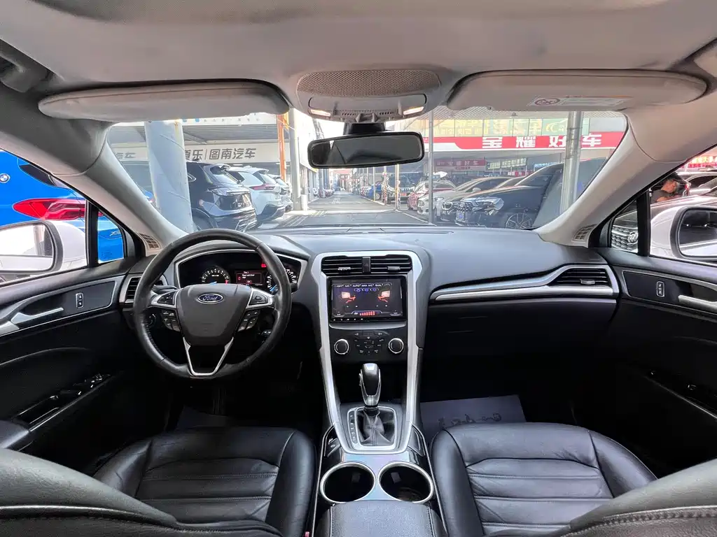 Ford Mondeo — миниатюра 16