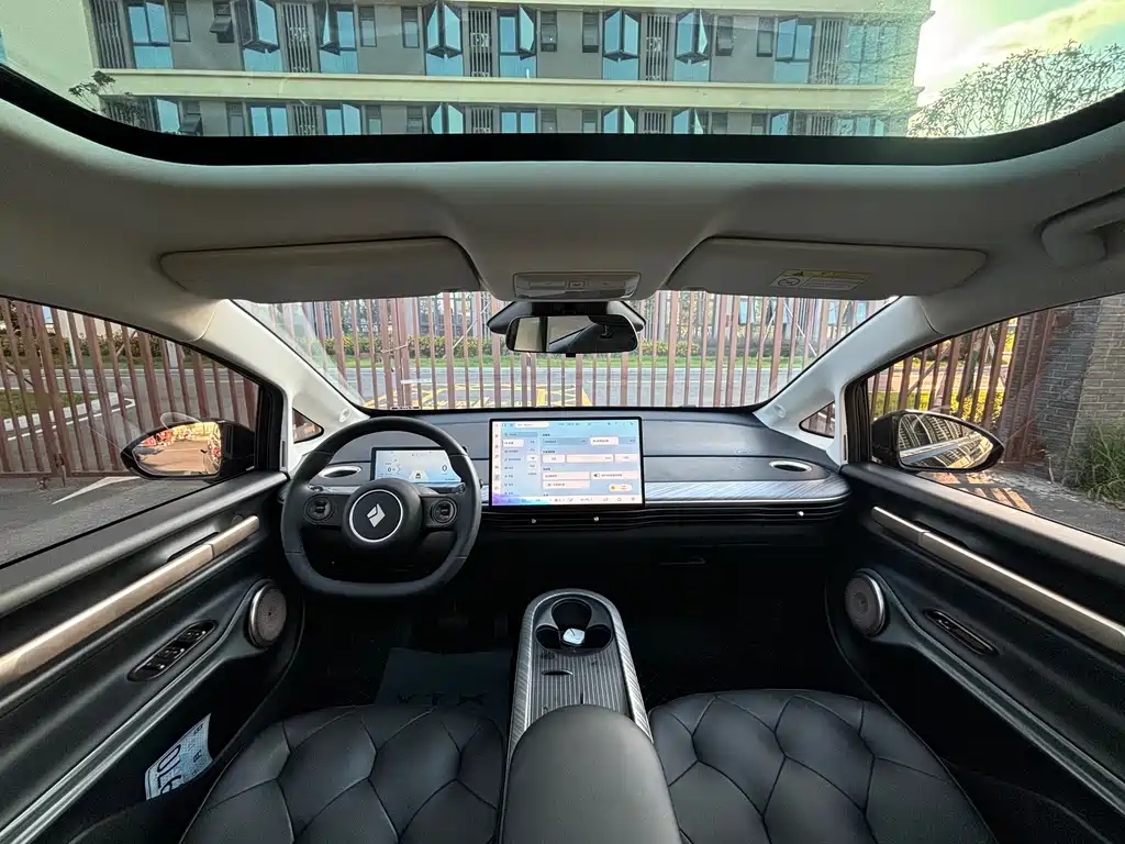 Baojun Yunduo — миниатюра 6