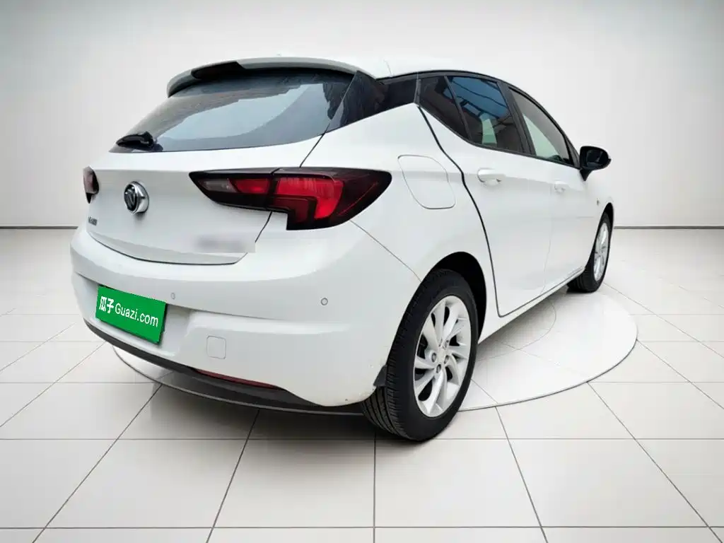 Buick Verano — миниатюра 6