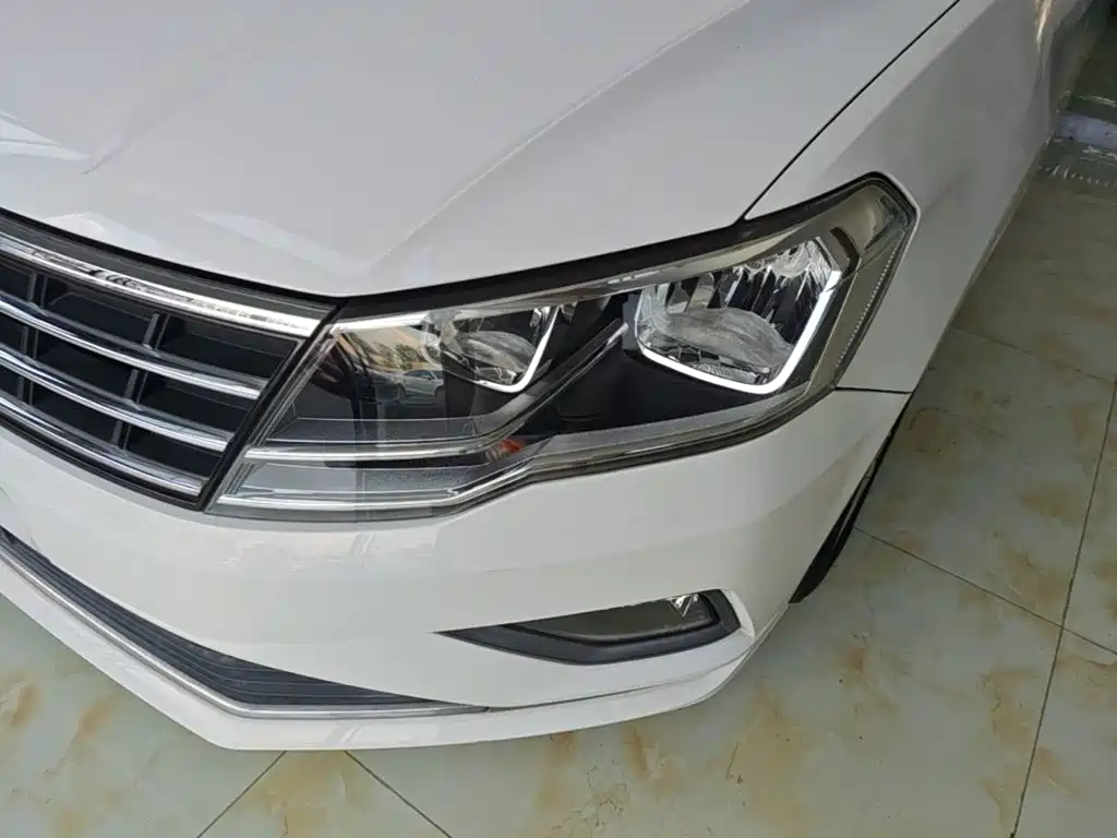 Volkswagen Jetta — миниатюра 24