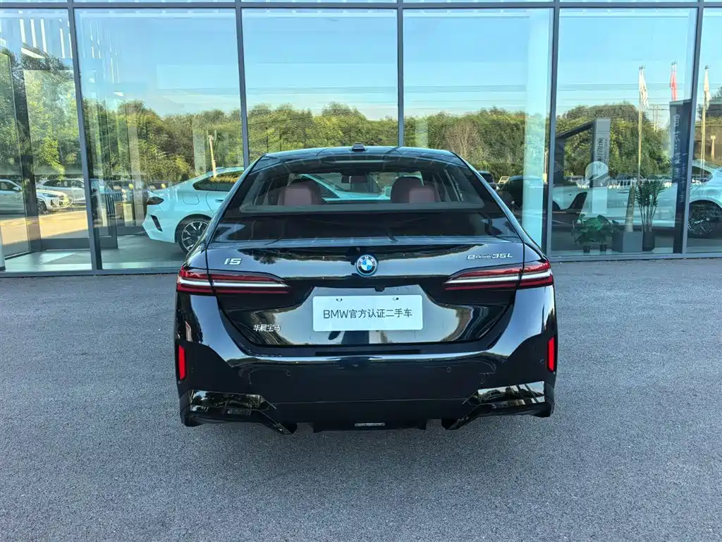 BMW i5 — миниатюра 4