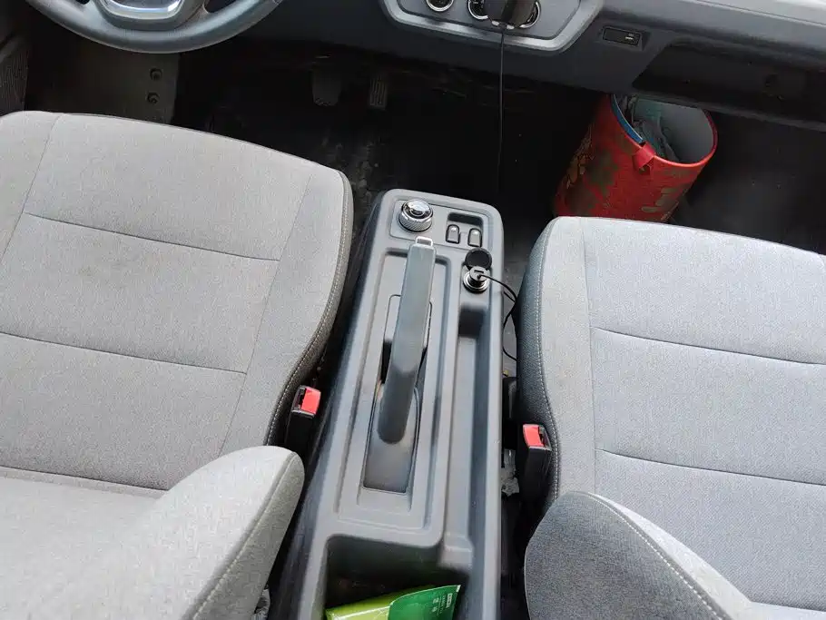 Wuling Yangguang — миниатюра 16