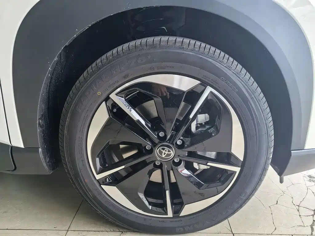 Toyota bZ3X — миниатюра 16