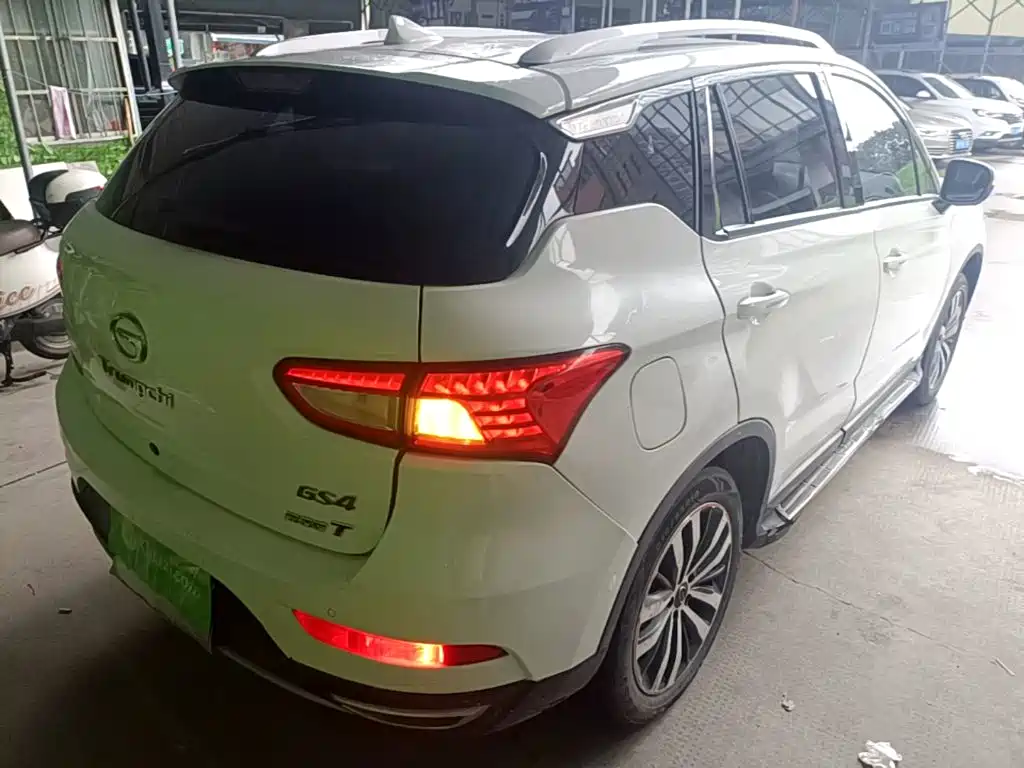 GAC GS4 2017 235T AT Luxury Smart Connect