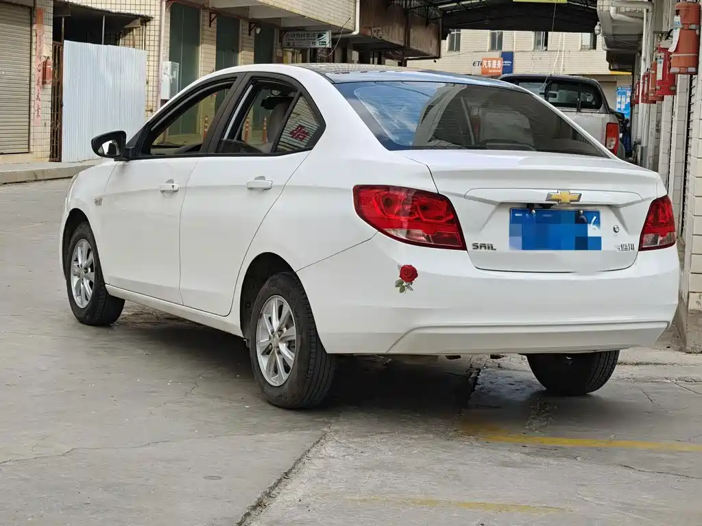 Chevrolet Sail — миниатюра 7