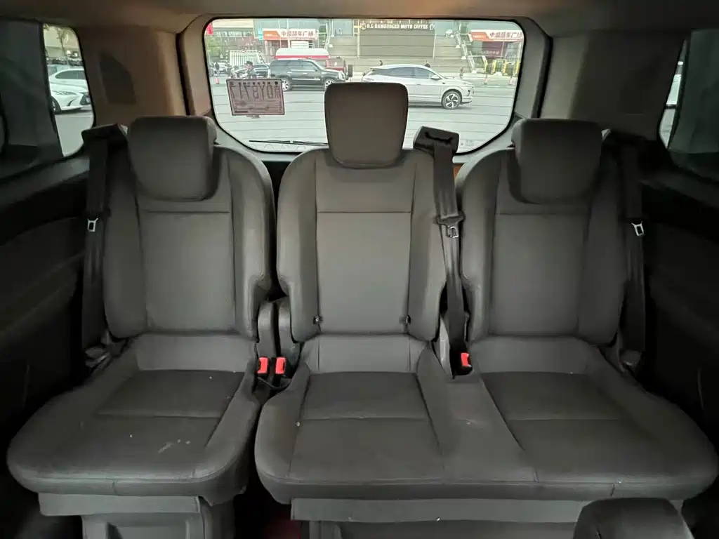 Ford Tourneo — миниатюра 19