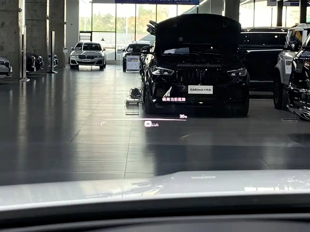 Porsche Cayenne — миниатюра 38