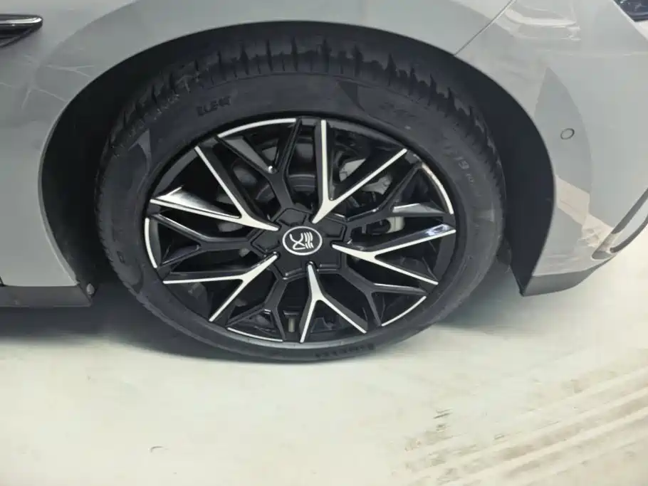 BYD Han — миниатюра 6