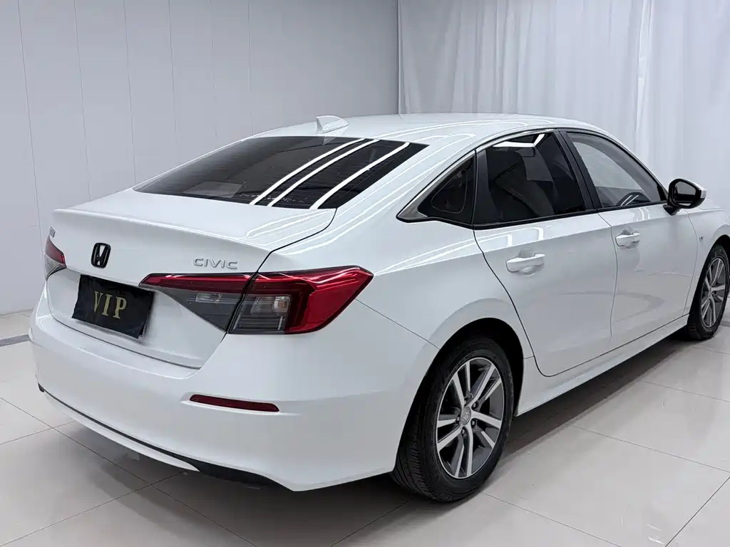 Honda Civic — миниатюра 4