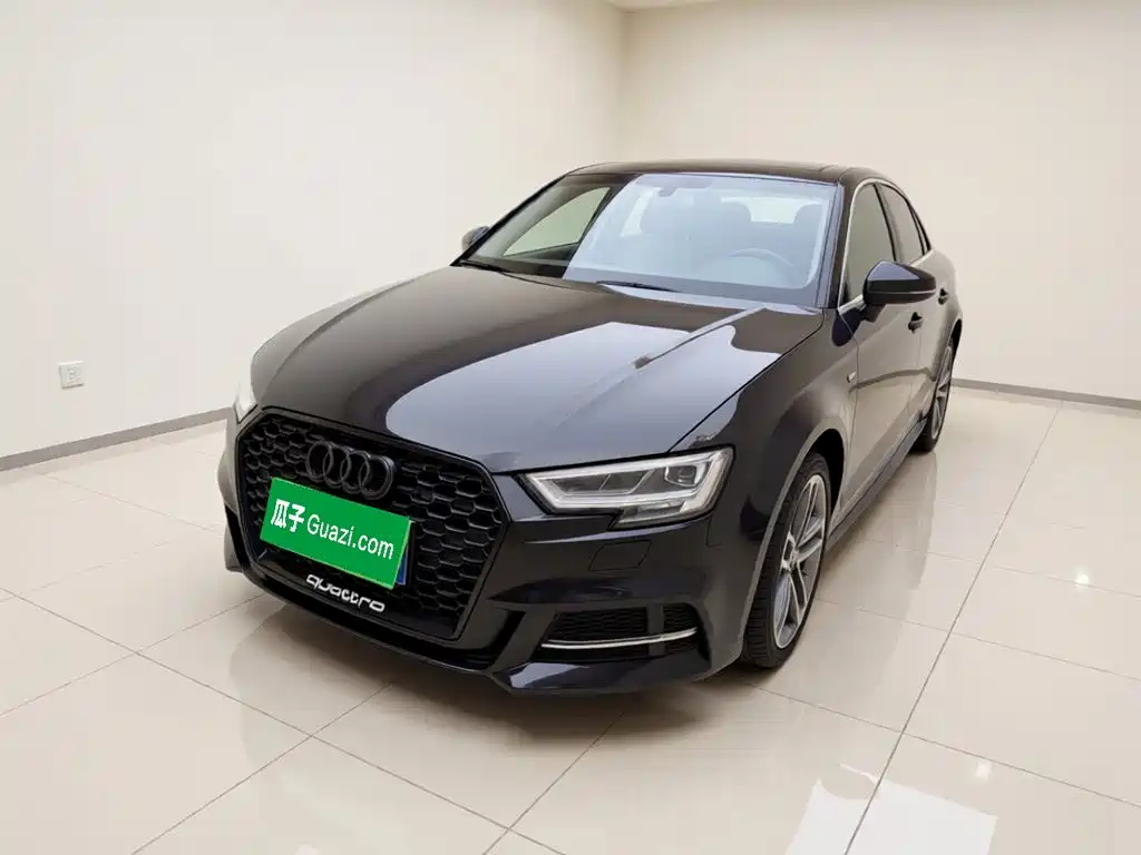 Audi A3 2018 30 Limousine 35 TFSI Sport