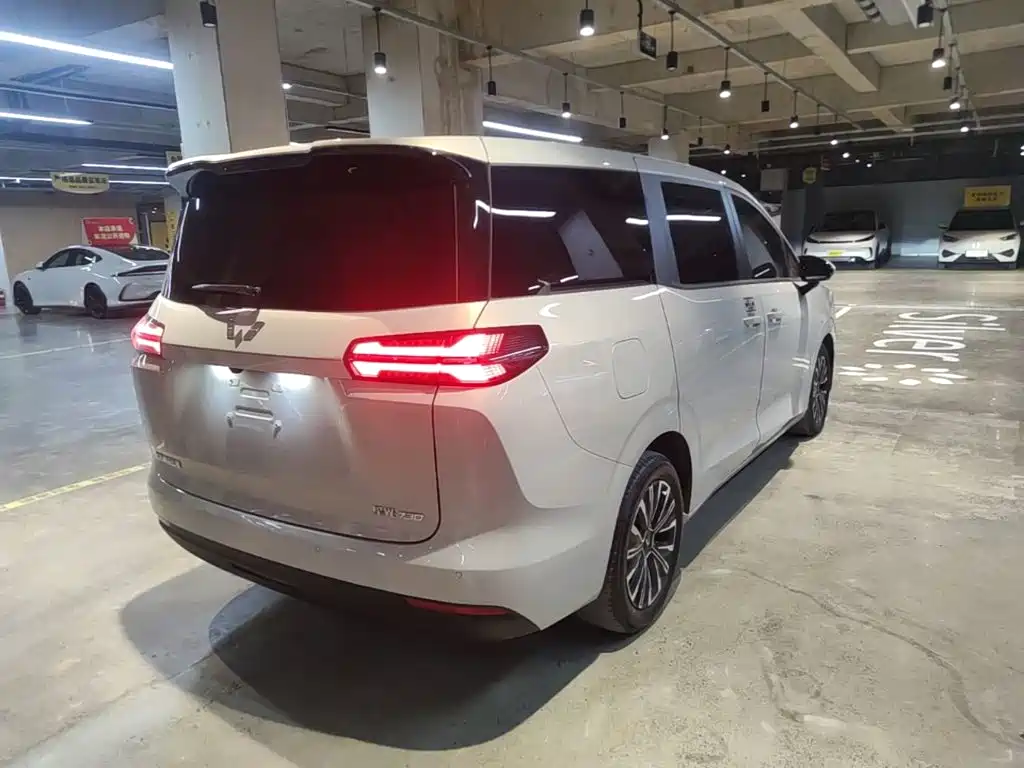 Wuling Xingguang 730 New Energy — миниатюра 7