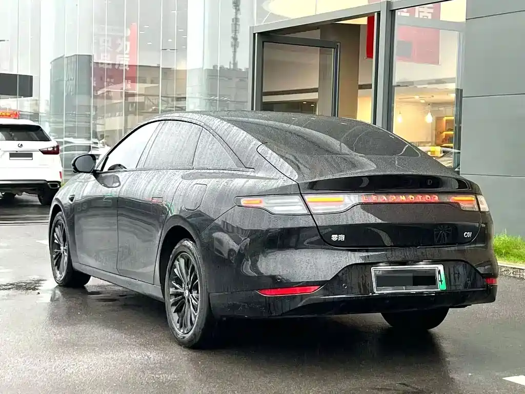 Leapmotor Leapmotor C01 — миниатюра 4
