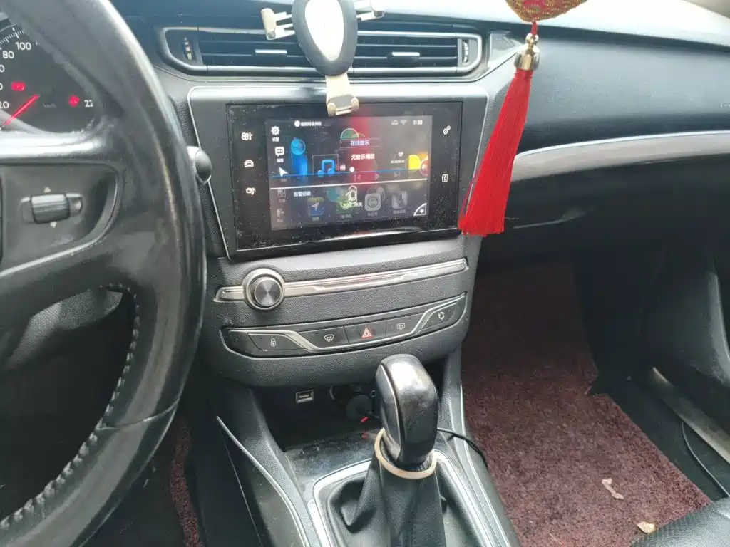 Peugeot 408 — миниатюра 14