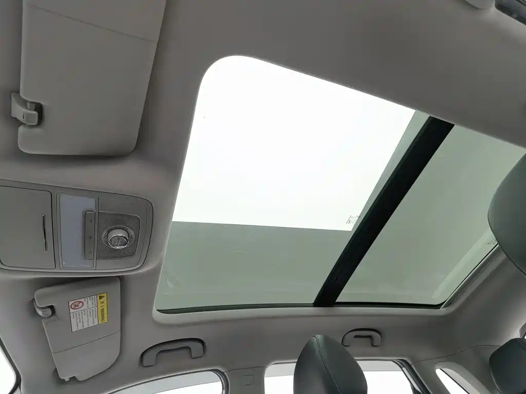 Roewe RX3 — миниатюра 14