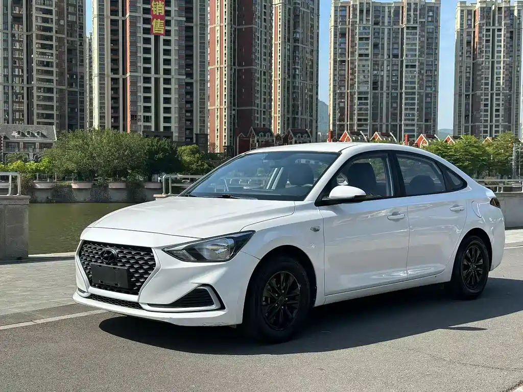 Hyundai Elantra 2021