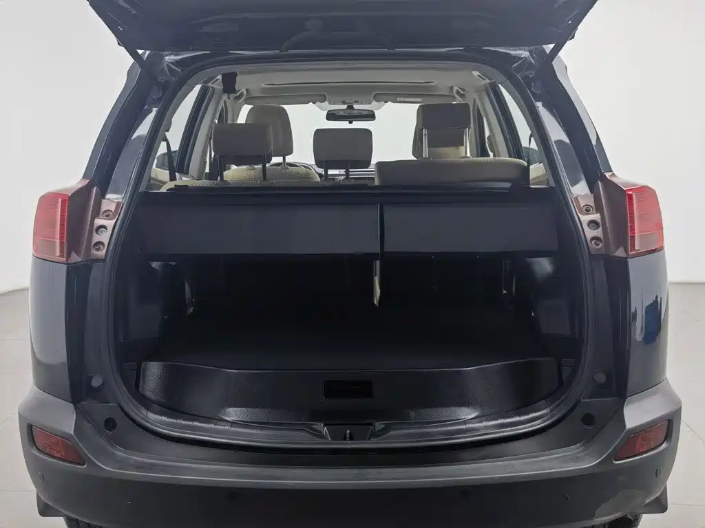 Toyota RAV4 — миниатюра 16