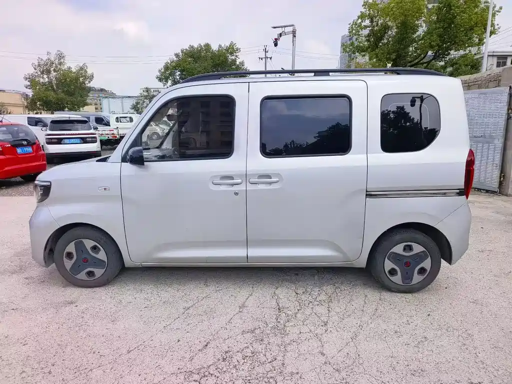 Wuling Zhiguang EV — миниатюра 4