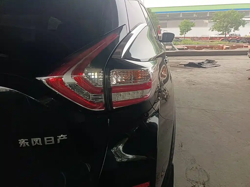 Nissan Murano — миниатюра 8
