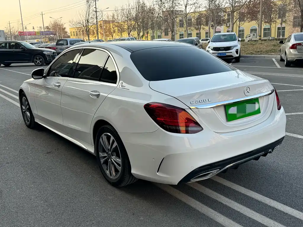MERCEDES-BENZ C CLASS