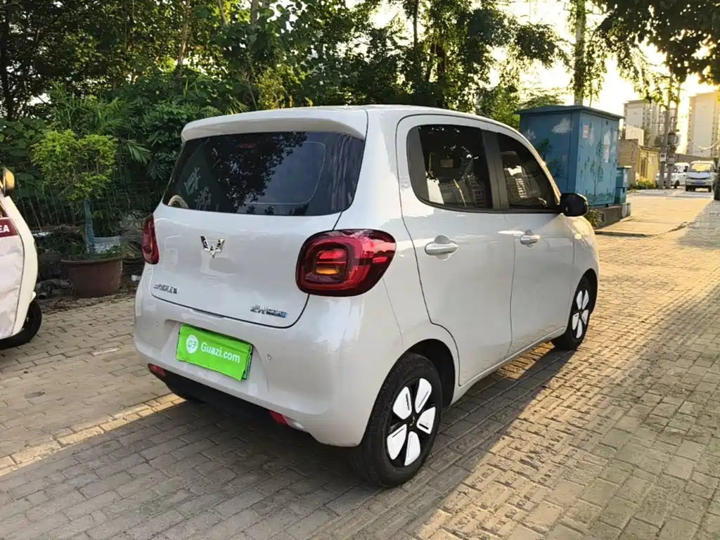 Wuling MINIEV — миниатюра 7