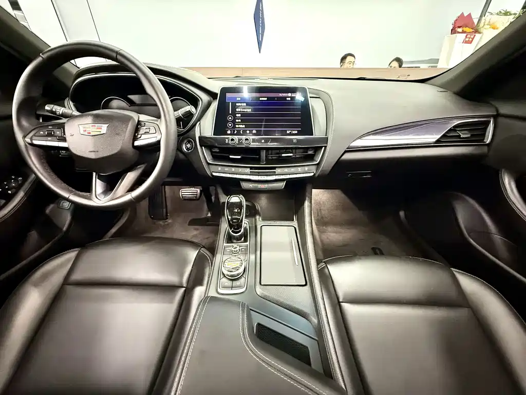 Cadillac CT5 — миниатюра 4