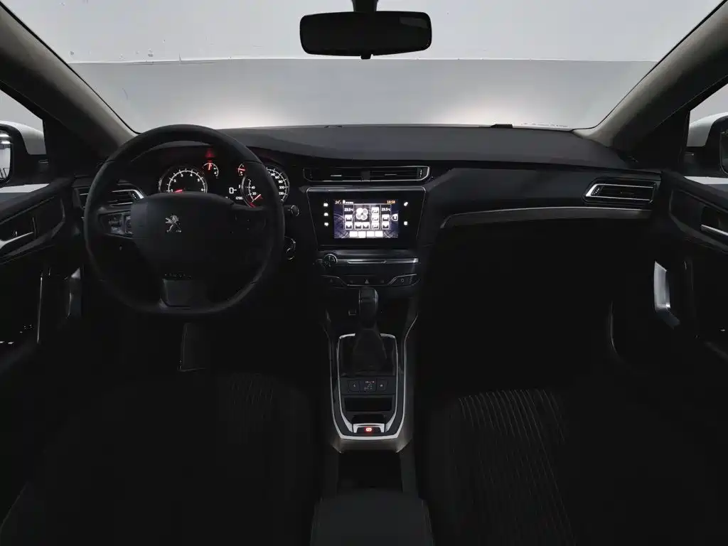 Peugeot 408 — миниатюра 5