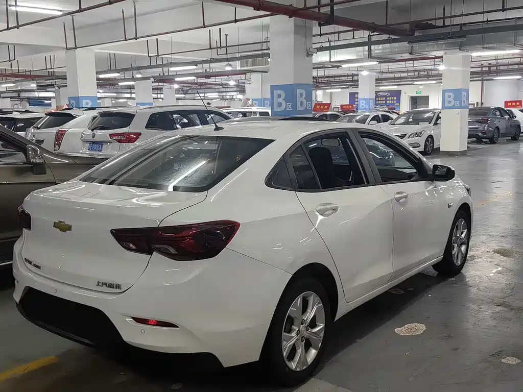 Chevrolet Cavalier — миниатюра 10