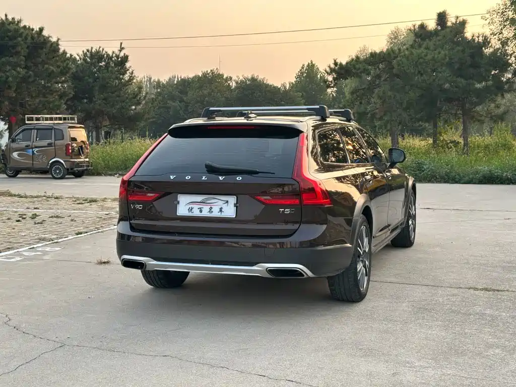 Volvo V90 — миниатюра 6