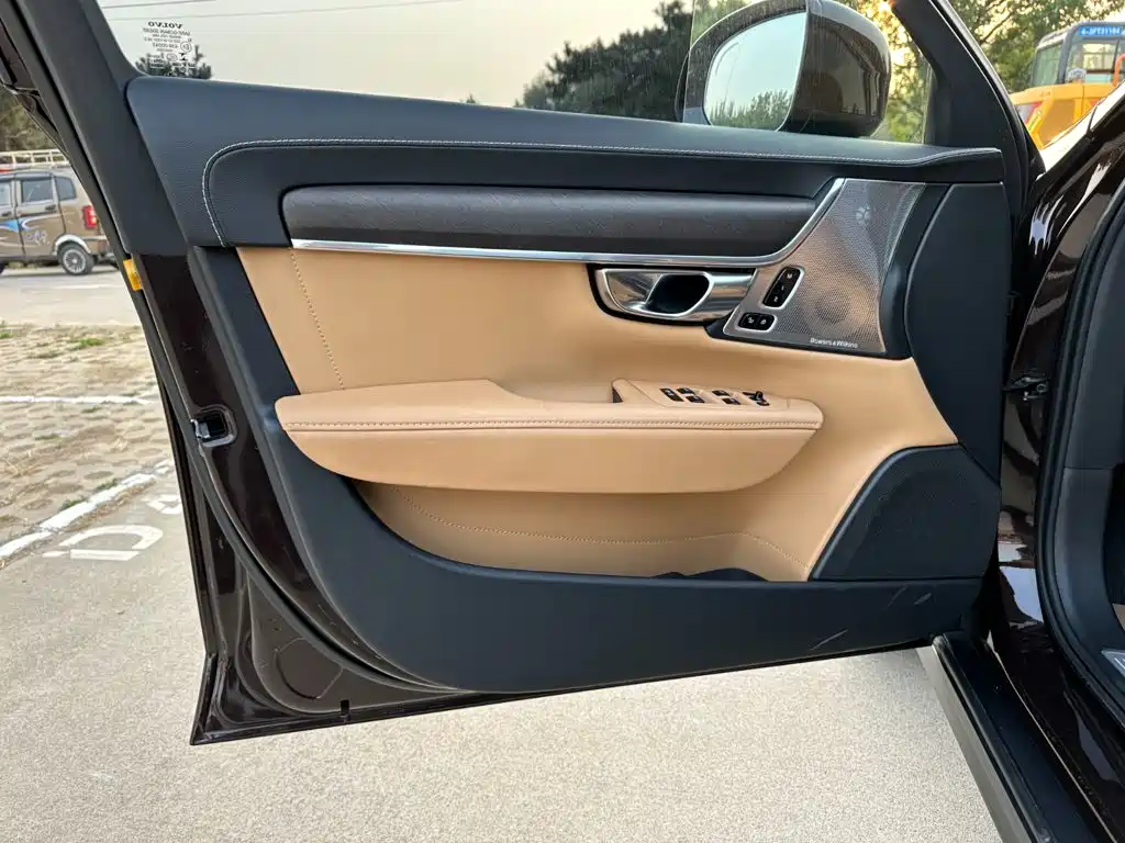 Volvo V90 — миниатюра 11