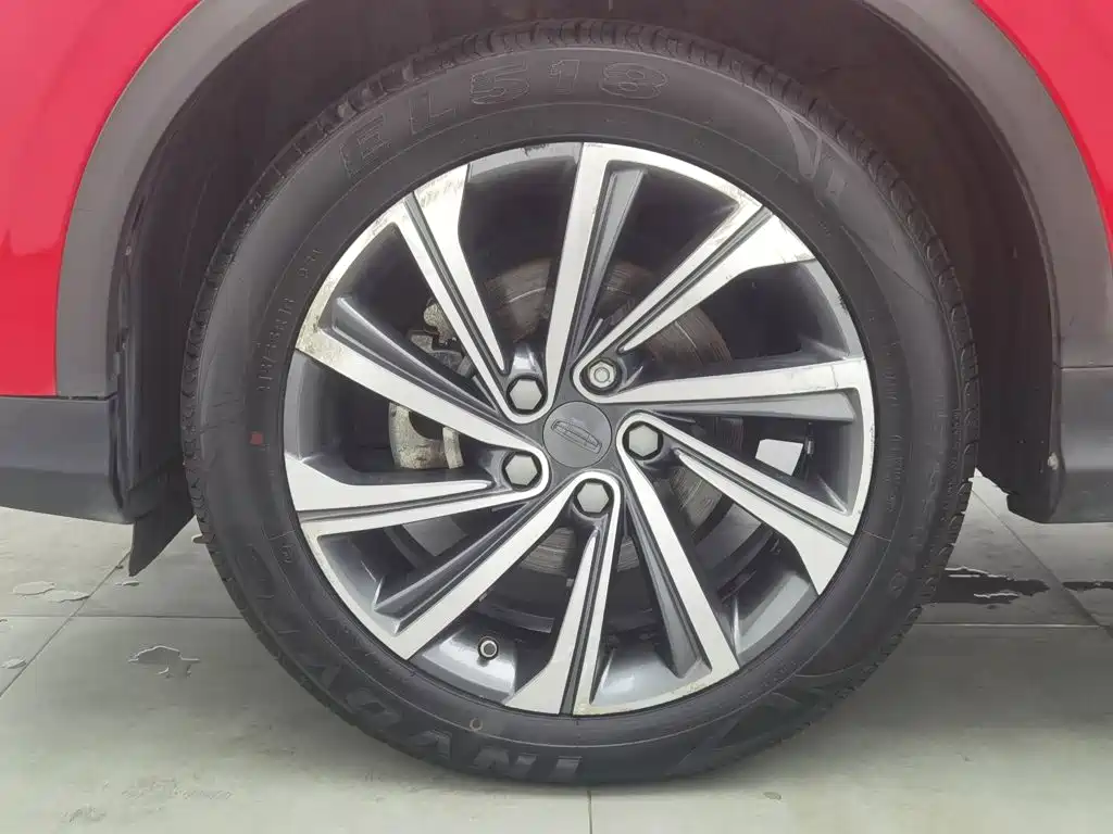 Geely Binyue — миниатюра 17