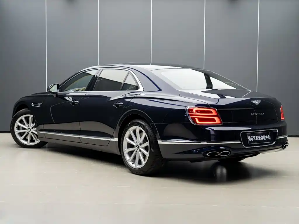 Bentley Flying Spur — миниатюра 5