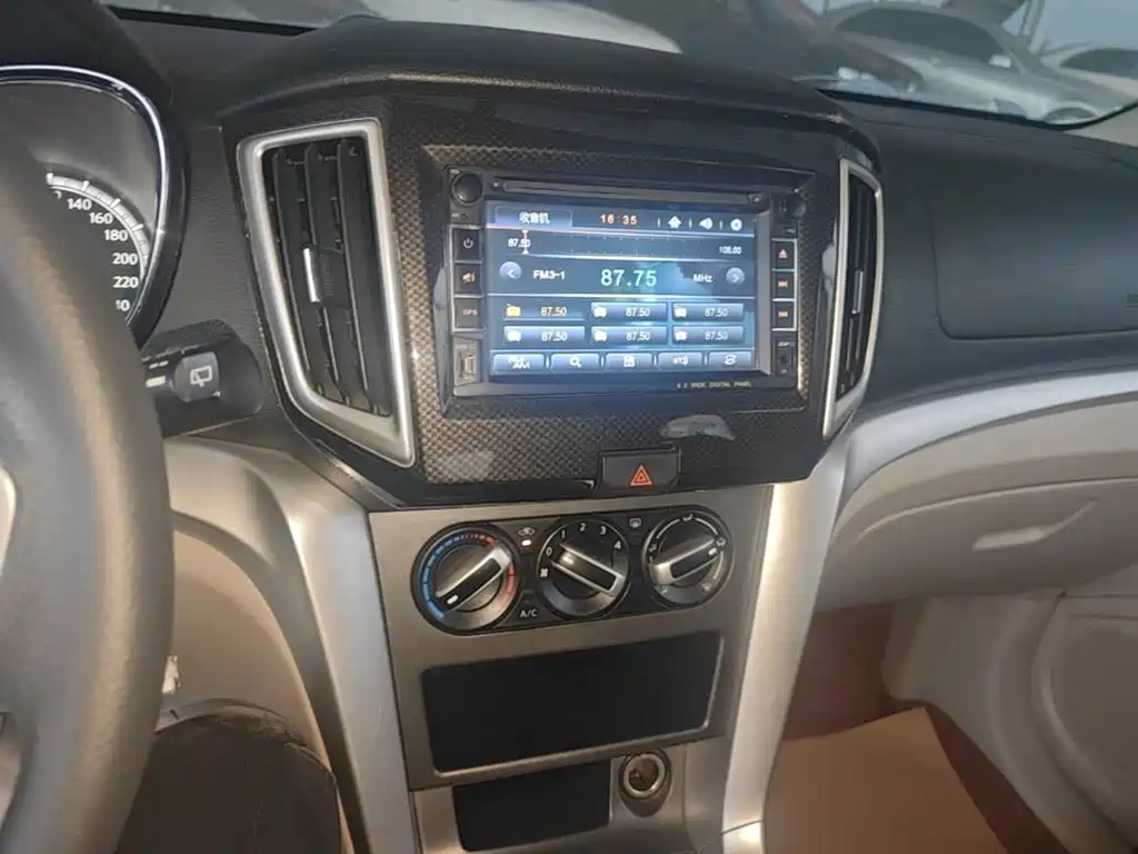 Venucia T70 — миниатюра 13