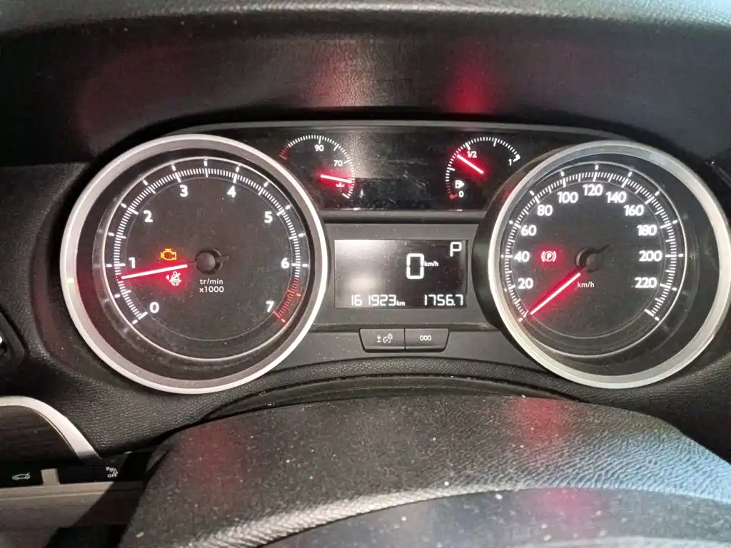 Peugeot 408 — миниатюра 12