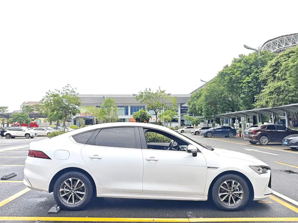 BYD Qin PLUS — миниатюра 5