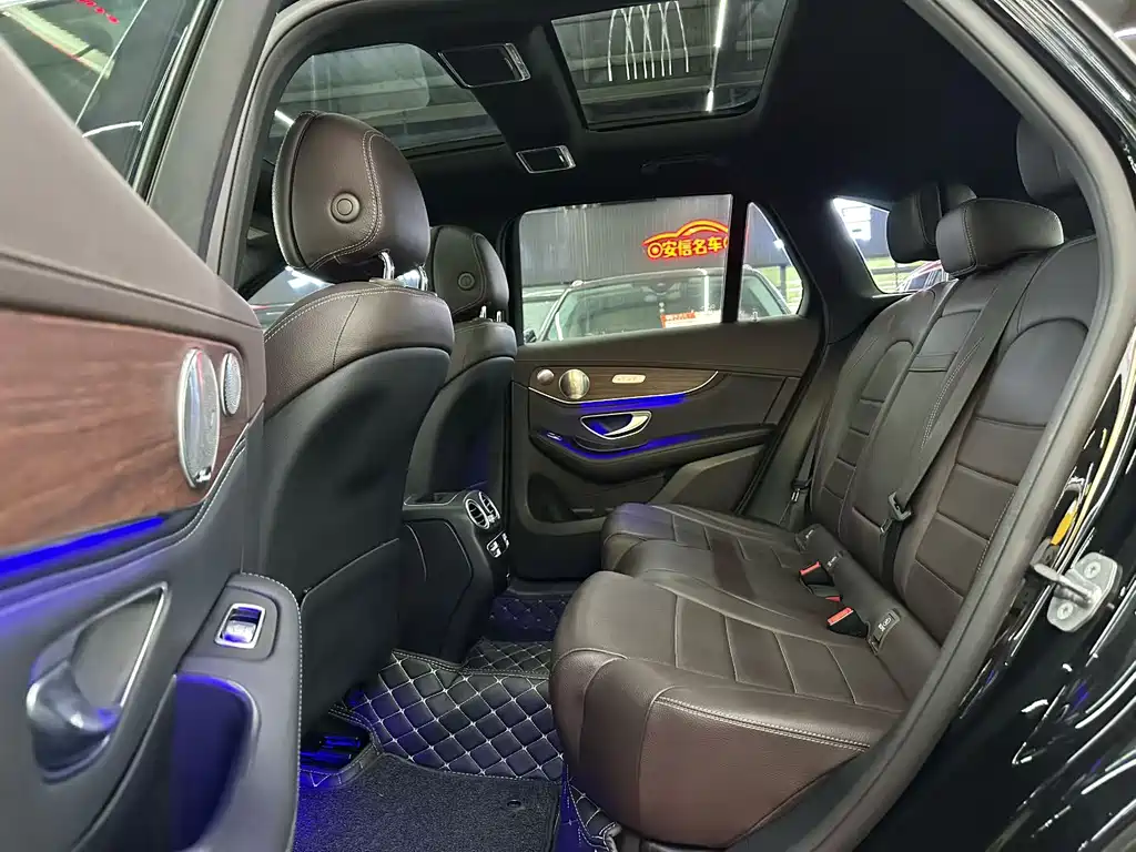 Mercedes-Benz GLC 2020 GLC 300 L 4MATIC Luxury